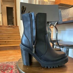 Lug sole boots with heel Dr. Martens